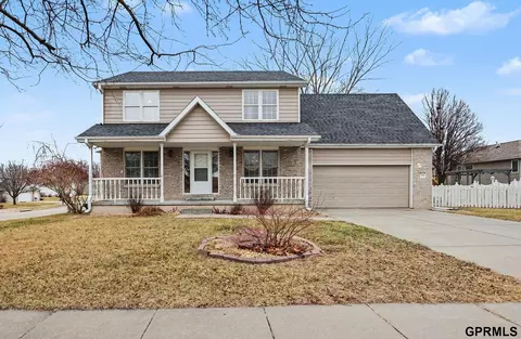 7700 S 36 St, Lincoln, NE 68516