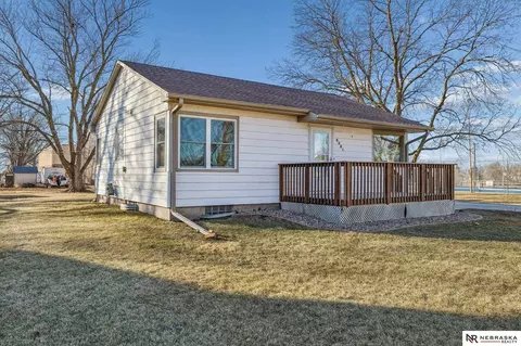 1011 1st St, Milford, NE 68405