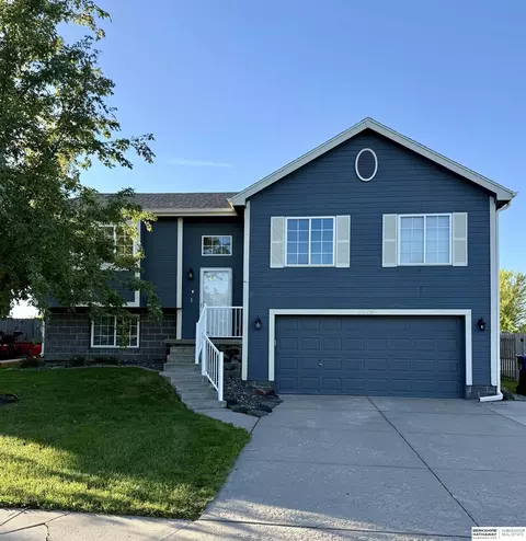 18035 Josephine St, Omaha, NE 68136