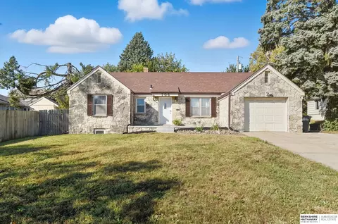 706 N 72nd St, Omaha, NE 68114