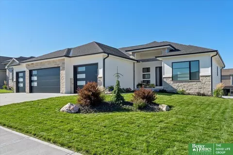 6518 S 208th Ave, Elkhorn, NE 68022