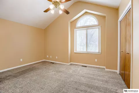 Bedroom - 309 E 17th Ave, Bellevue, NE 68005 photo 2 of 9