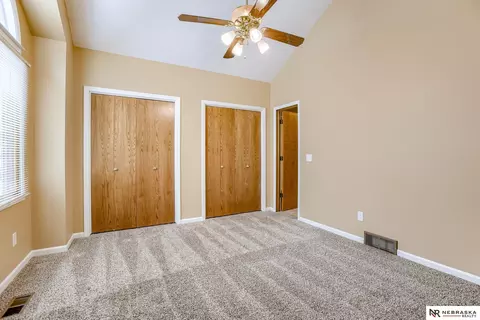 Bedroom - 309 E 17th Ave, Bellevue, NE 68005 photo 4 of 9