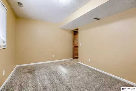 Bedroom - 309 E 17th Ave, Bellevue, NE 68005 photo 7 of 9