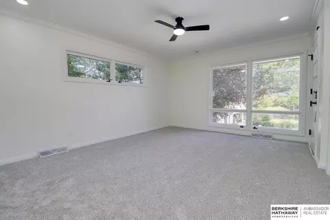 Bedroom - 1210 Dorsey St, Beatrice, NE 68310 photo 3 of 4