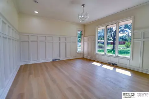 Living - 1210 Dorsey St, Beatrice, NE 68310 photo 3 of 7