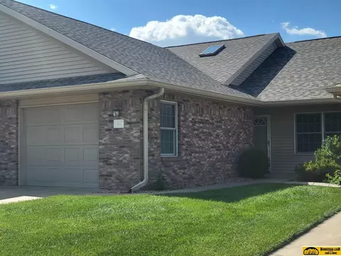 Exterior - 611 Spring View Cir, Beatrice, NE 68310 photo 2 of 4