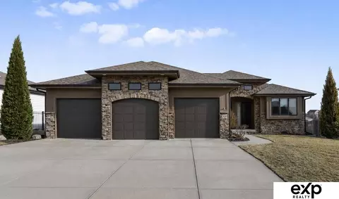 3909 N 191st St, Elkhorn, NE 68022
