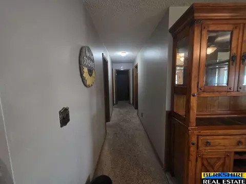 Entry Way - 611 Valley View Dr, Ogallala, NE 69153 photo 6 of 8