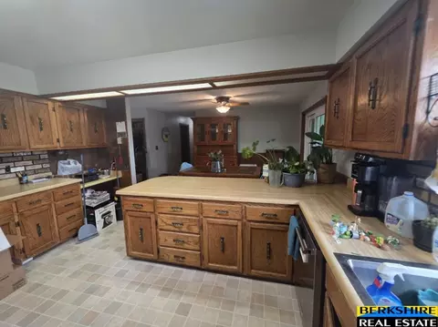 Kitchen - 611 Valley View Dr, Ogallala, NE 69153 photo 5 of 8