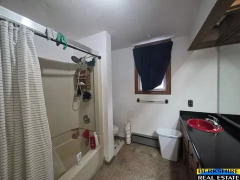 Bath - 611 Valley View Dr, Ogallala, NE 69153 photo 12 of 15