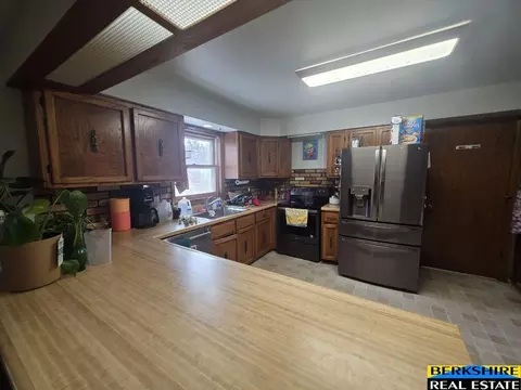 Kitchen - 611 Valley View Dr, Ogallala, NE 69153 photo 3 of 8