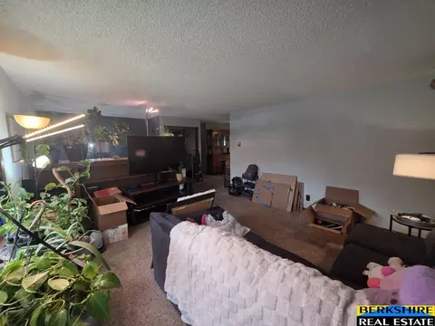 Living - 611 Valley View Dr, Ogallala, NE 69153 photo 3 of 9
