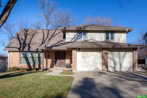 13818 Marinda Cir, Omaha, NE 68144