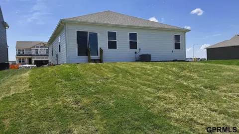 16326 Davidson St, Bennington, NE 68007 photo 21