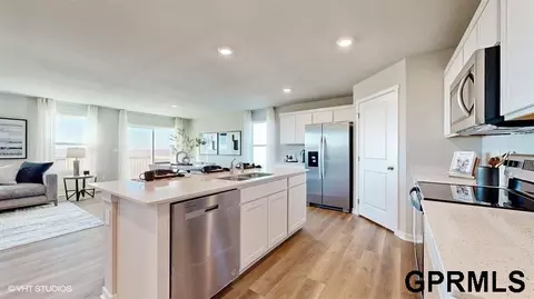 16326 Davidson St, Bennington, NE 68007 photo 7