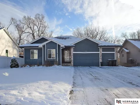 2517 N 189th St, Elkhorn, NE 68022