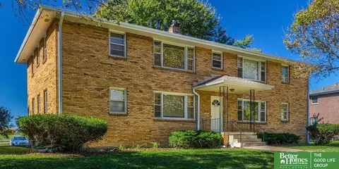 3752 S 82nd St, Omaha, NE 68124