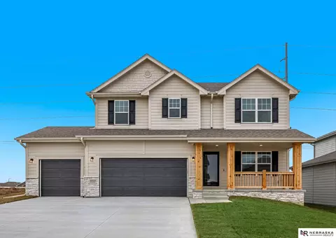 4518 S 215th Ave, Elkhorn, NE 68022