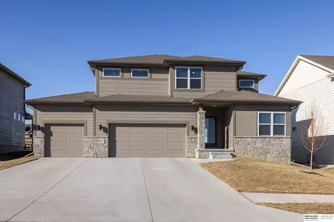 4406 S 212th St, Elkhorn, NE 68022