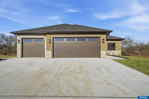 4356 Coral Bell Ct, Lincoln, NE 68516