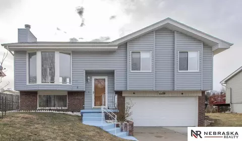 8209 Tucker St, Omaha, NE 68122