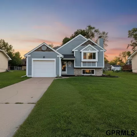 7106 S 145th St, Omaha, NE 68138