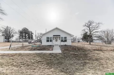102 E 2nd St, Alvo, NE 68304