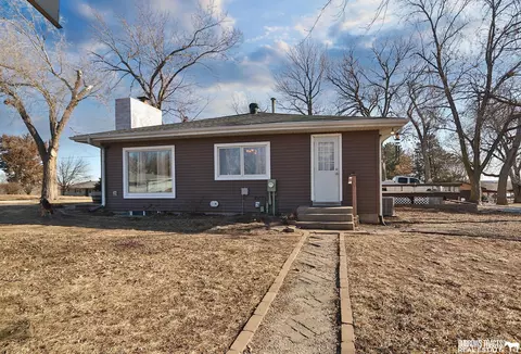 185 E Sterling Ave, Sterling, NE 68443