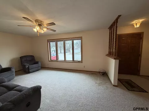 Living - 424 E 3rd St, Wilber, NE 68465 photo 1 of 3