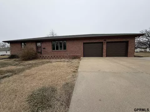 424 E 3rd St, Wilber, NE 68465