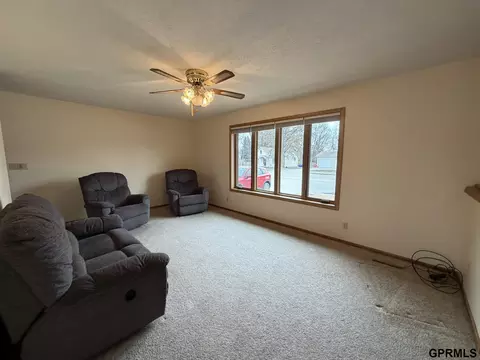 Living - 424 E 3rd St, Wilber, NE 68465 photo 2 of 3