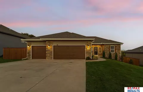 703 S 16 St, Fort Calhoun, NE 68023