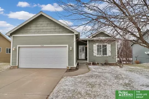 7420 Frederick St, La Vista, NE 68128