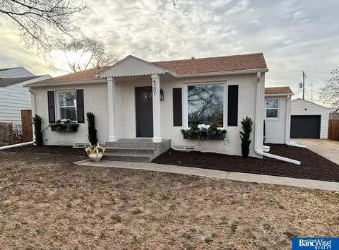 4301 Mohawk St, Lincoln, NE 68510