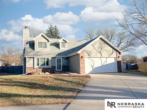 5440 Sugarberry Ct, Lincoln, NE 68516