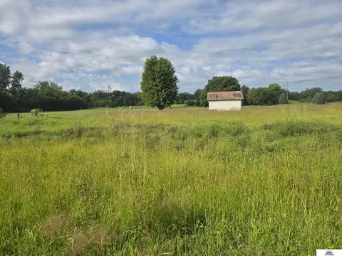 3037 Lakeside Dr, Plattsmouth, NE 68048