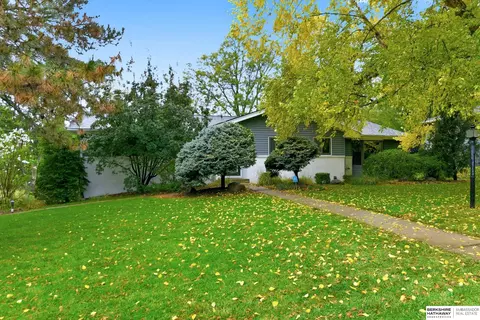 2226 S 91st St, Omaha, NE 68124