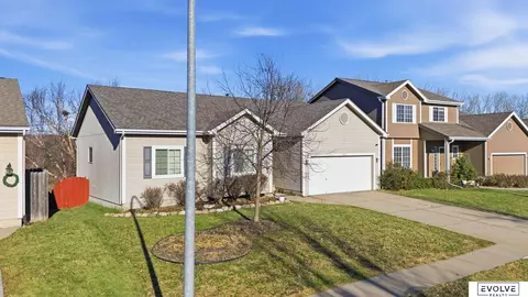 15062 Redman Ave, Omaha, NE 68116