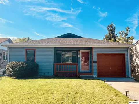 4418 N 53rd St, Omaha, NE 68104