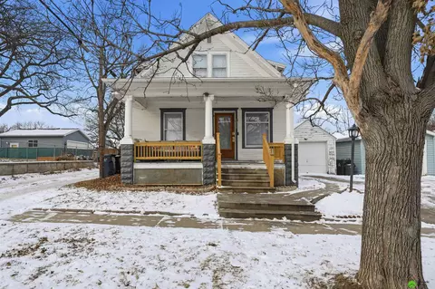 1317 S 7th St, Lincoln, NE 68502