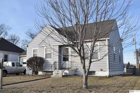 1536 E 1st St, Fremont, NE 68025