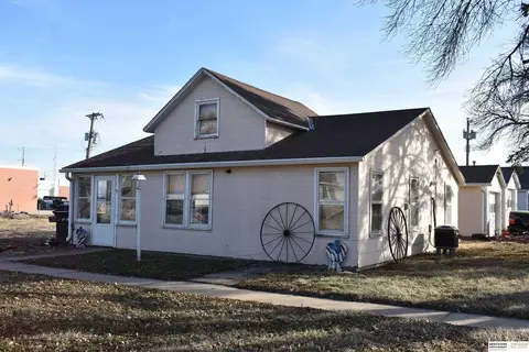 241 W 8th St, North Bend, NE 68649