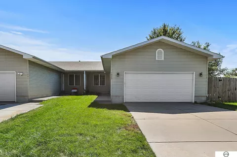 1945 W Q St, Lincoln, NE 68528