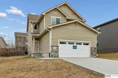 7713 N 116th Ave, Omaha, NE 68142