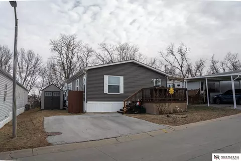 3977 S 150th Plz #254, Omaha, NE 68144
