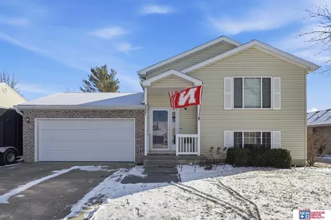 227 N 28th St, Ashland, NE 68003