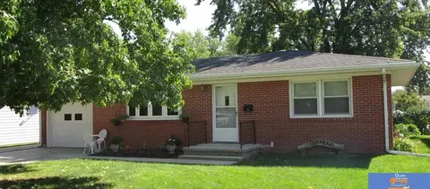 312 S 23rd St, Beatrice, NE 68310