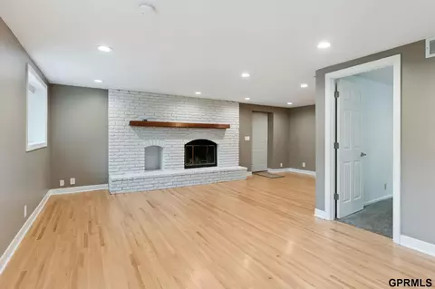 Living - 9334 Spring St, Omaha, NE 68124 photo 3 of 5