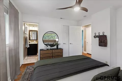 Bedroom - 9334 Spring St, Omaha, NE 68124 photo 2 of 10